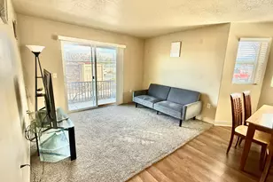 116 E Resaca Dr, Sandy, UT 84070 - Photo 2