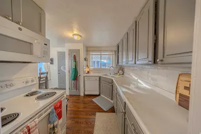 3442 S 4300 W, West Valley, UT 84120 - Photo 16