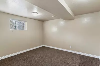 1476 E Kayscreek Dr, Layton, UT 84040 - Photo 26