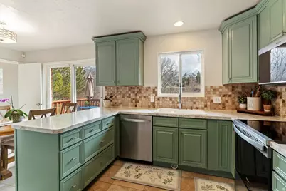 1476 E Kayscreek Dr, Layton, UT 84040 - Photo 6