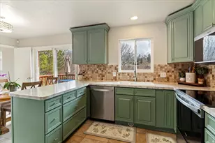 1476 E Kayscreek Dr, Layton, UT 84040 - Photo 6