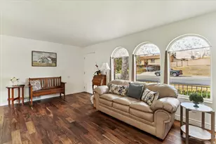 1476 E Kayscreek Dr, Layton, UT 84040 - Photo 8