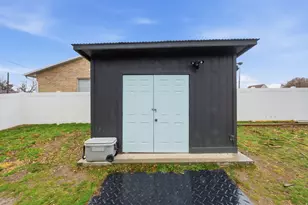 195 W 300 N, Payson, UT 84651 - Photo 6