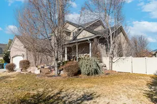 592 W 3550 S, Riverdale, UT 84405 - Photo 2