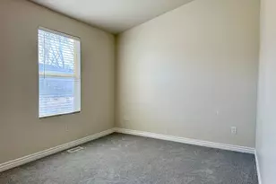 3393 E Peregrine Rd, Eagle Mountain, UT 84005 - Photo 12