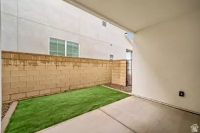 5651 S Garnet Dr, Saint George, UT 84790 - Photo 12