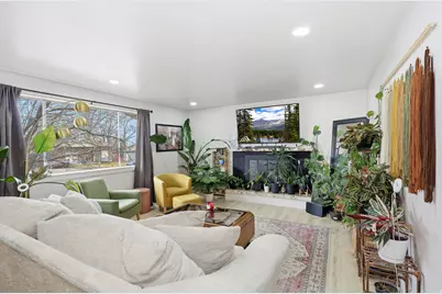 846 W 2600 N, Clinton, UT 84015 - Photo 2