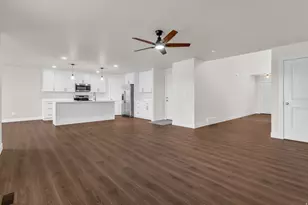 578 W 7th, Midvale, UT 84047 - Photo 4