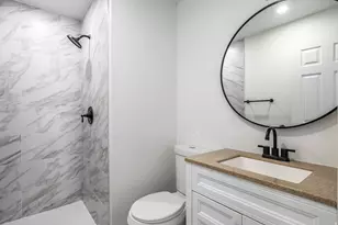 6374 W 3100 S, West Valley, UT 84128 - Photo 14