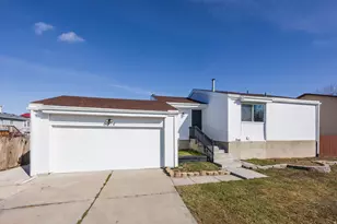 6374 W 3100 S, West Valley, UT 84128 - Photo 38