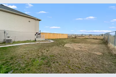 2423 S 3300 W, Syracuse, UT 84075 - Photo 50