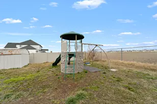 2423 S 3300 W, Syracuse, UT 84075 - Photo 58