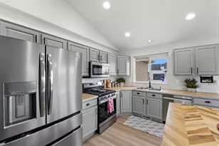 2423 S 3300 W, Syracuse, UT 84075 - Photo 12