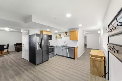 2423 S 3300 W, Syracuse, UT 84075 - Photo 32