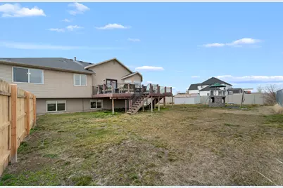 2423 S 3300 W, Syracuse, UT 84075 - Photo 52