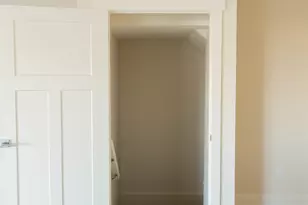 854 Glen Eagles Ct, Tooele, UT 84074 - Photo 8