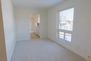 1033 E 825 N, Layton, UT 84040 - Photo 14