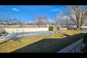 1033 E 825 N, Layton, UT 84040 - Photo 16