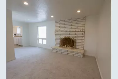 1033 E 825 N, Layton, UT 84040 - Photo 10