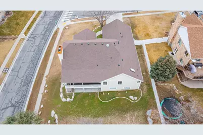 2232 E Lone Eagle Ln S, Sandy, UT 84092 - Photo 24