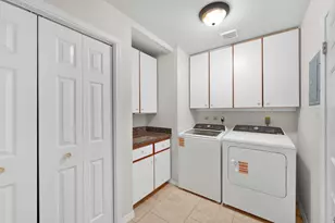 2232 E Lone Eagle Ln S, Sandy, UT 84092 - Photo 14