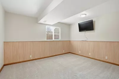 10286 S Edgecliff Dr, Sandy, UT 84092 - Photo 32