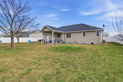 575 N 850 E, Wellsville, UT 84339 - Photo 32