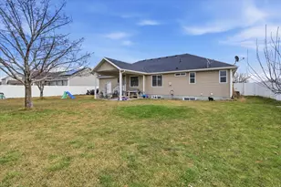 575 N 850 E, Wellsville, UT 84339 - Photo 32