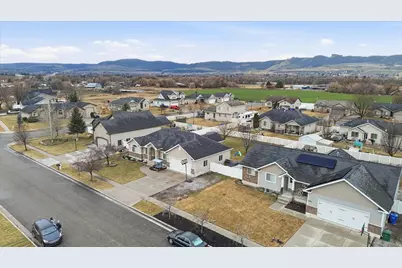 575 N 850 E, Wellsville, UT 84339 - Photo 46