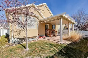 3979 W Scarsborough Ln, West Jordan, UT 84084 - Photo 24