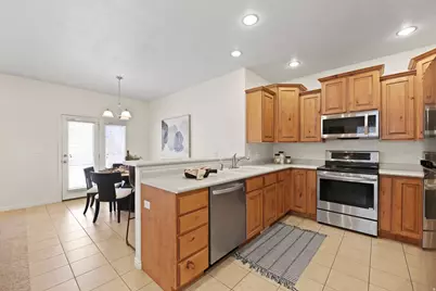 3979 W Scarsborough Ln, West Jordan, UT 84084 - Photo 14