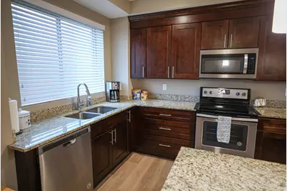 1225 E Wolf Hollow Ln #101, Holladay, UT 84117 - Photo 4