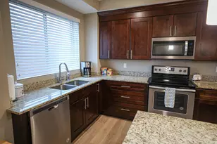 1225 E Wolf Hollow Ln, Holladay, UT 84117 - Photo 4