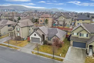 4708 N Sunsetway W, Lehi, UT 84043 - Photo 4