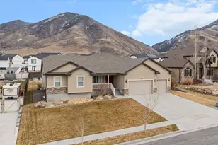 379 S 1370 E, Tooele, UT 84074 - Photo 28