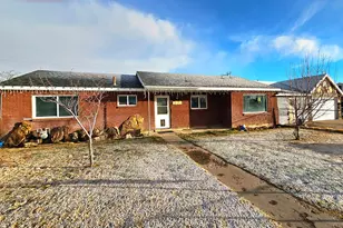 670 W 200 N, Vernal, UT 84078 - Photo 2