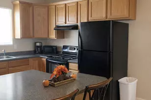 5241 W Cool Water Way S, West Jordan, UT 84081 - Photo 2