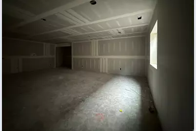 2136 N 725 W, Centerville, UT 84014 - Photo 16