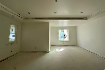 2136 N 725 W, Centerville, UT 84014 - Photo 8