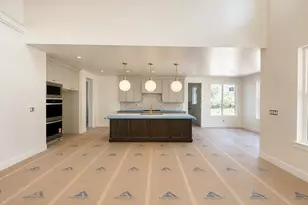 2136 N 725 W, Centerville, UT 84014 - Photo 4