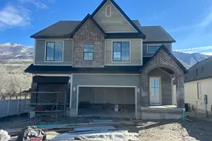 2136 N 725 W, Centerville, UT 84014 - Photo 1