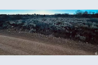 3041 S Snowberry Dr #39, Garden City, UT 84028 - Photo 2