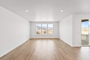 5401 N Saddle Stone Dr, Eagle Mountain, UT 84005 - Photo 6