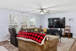 5758 S Bennion Dr, Taylorsville, UT 84129 - Photo 8