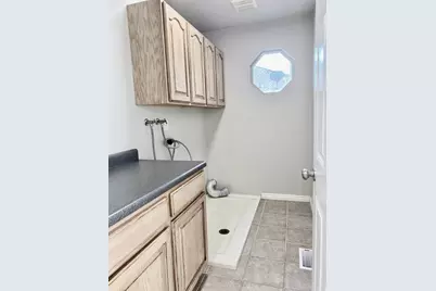 9067 S Wisteria Way, West Jordan, UT 84088 - Photo 30