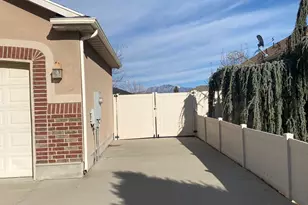 9067 S Wisteria Way, West Jordan, UT 84088 - Photo 4