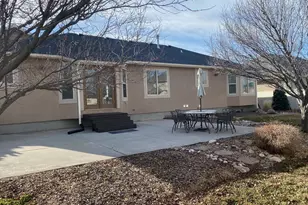 9067 S Wisteria Way, West Jordan, UT 84088 - Photo 6