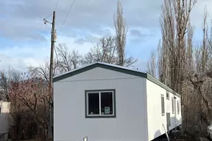 493 Valley View Dr, Hyrum, UT 84319 - Photo 2