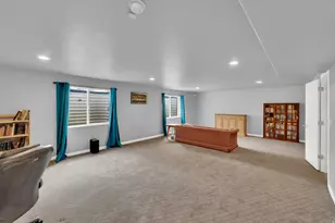 711 W 2010 S, Syracuse, UT 84075 - Photo 28