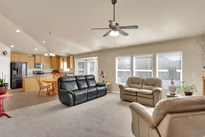 711 W 2010 S, Syracuse, UT 84075 - Photo 10